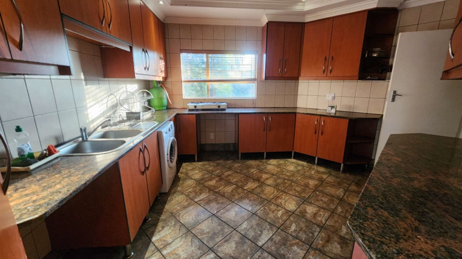 5 Bedroom Property for Sale in Universitas Free State